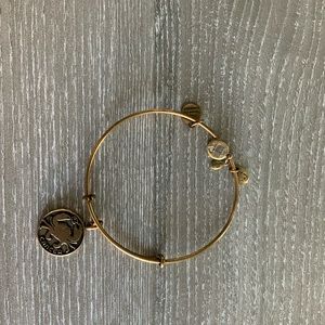 Alex and Ani Gold Tone Bracelet Bangle Cancer Sign